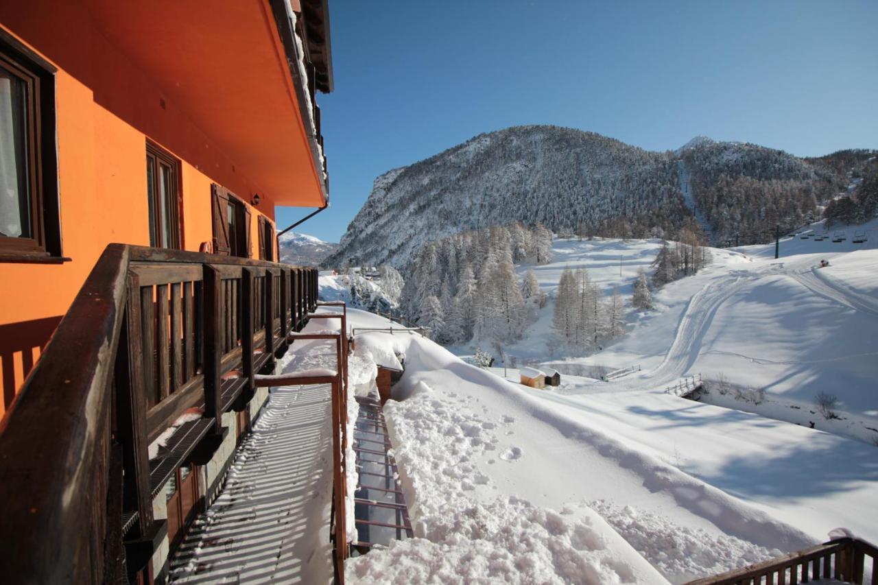 Hotel Al Foiron Claviere Exterior photo