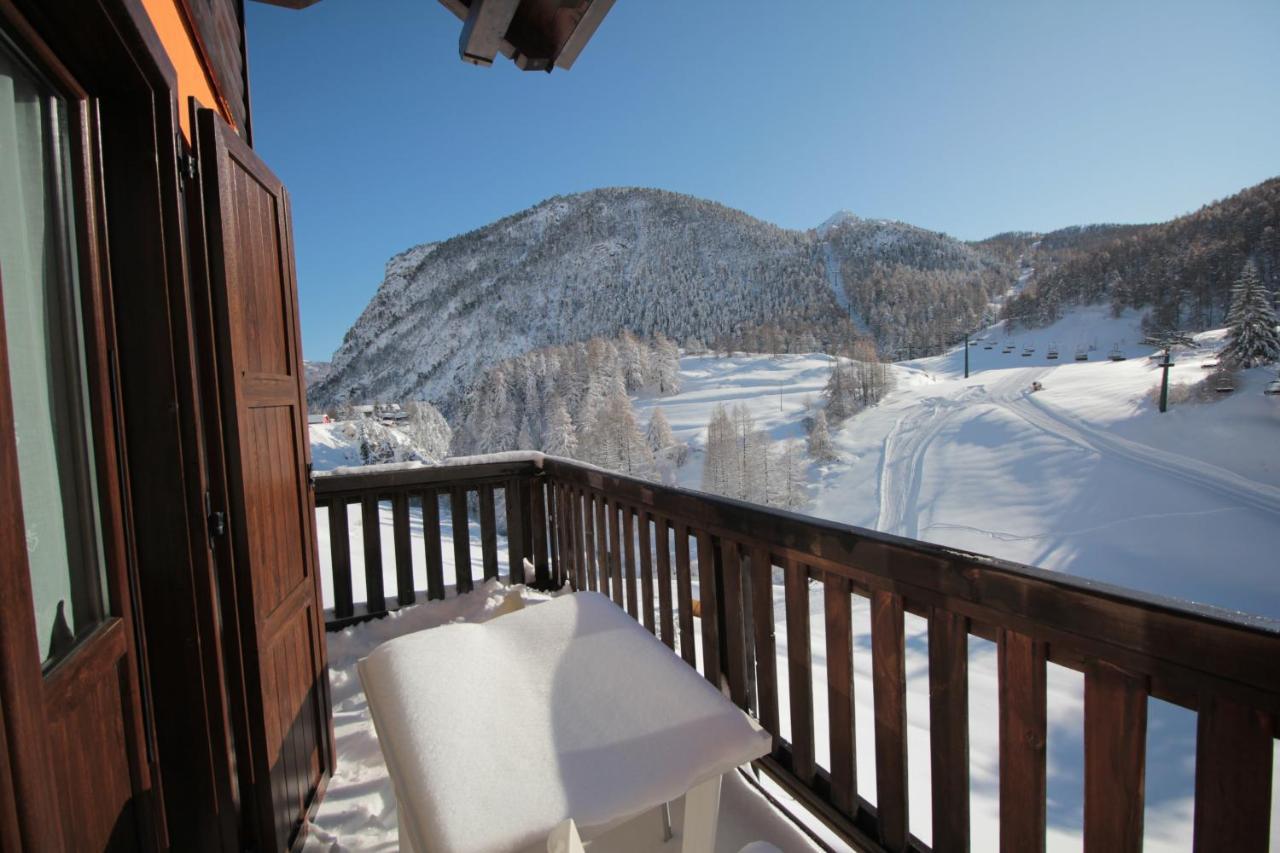 Hotel Al Foiron Claviere Exterior photo